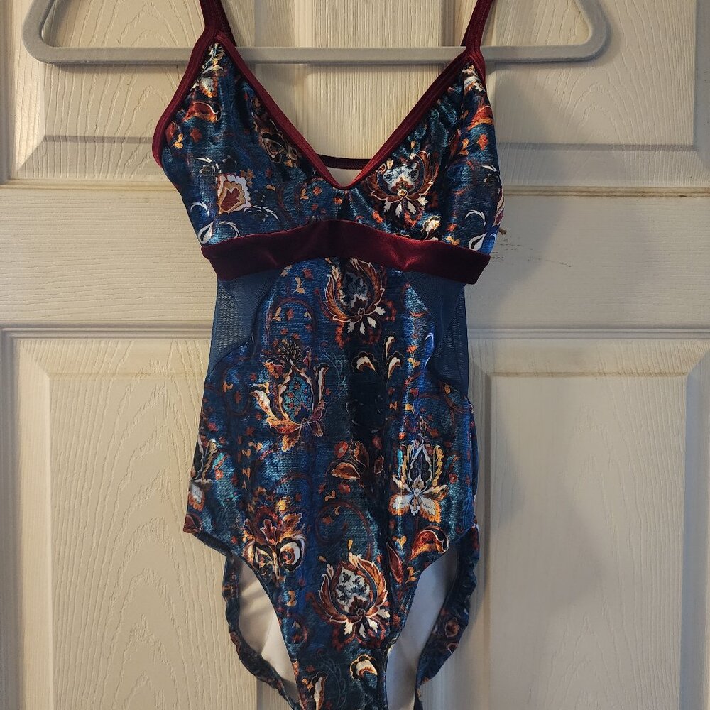 Eleve leotard